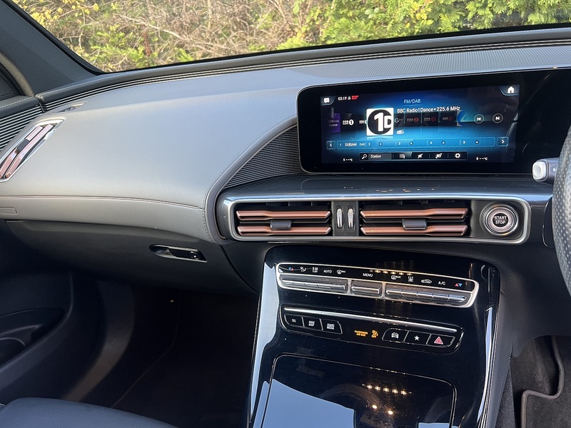 Mercedes-Benz EQC EQC 400 80kWh AMG Line SUV 5dr Electric Auto 4MATIC (408 ps) - U11146