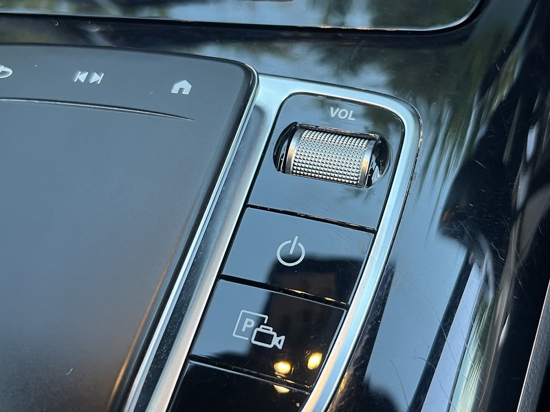 Mercedes-Benz EQC EQC 400 80kWh AMG Line SUV 5dr Electric Auto 4MATIC (408 ps) - U11146