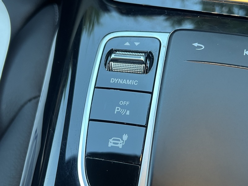 Mercedes-Benz EQC EQC 400 80kWh AMG Line SUV 5dr Electric Auto 4MATIC (408 ps) - U11146