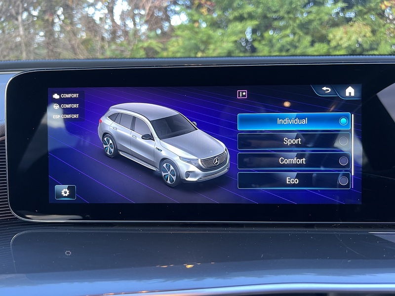 Mercedes-Benz EQC EQC 400 80kWh AMG Line SUV 5dr Electric Auto 4MATIC (408 ps) - U11146