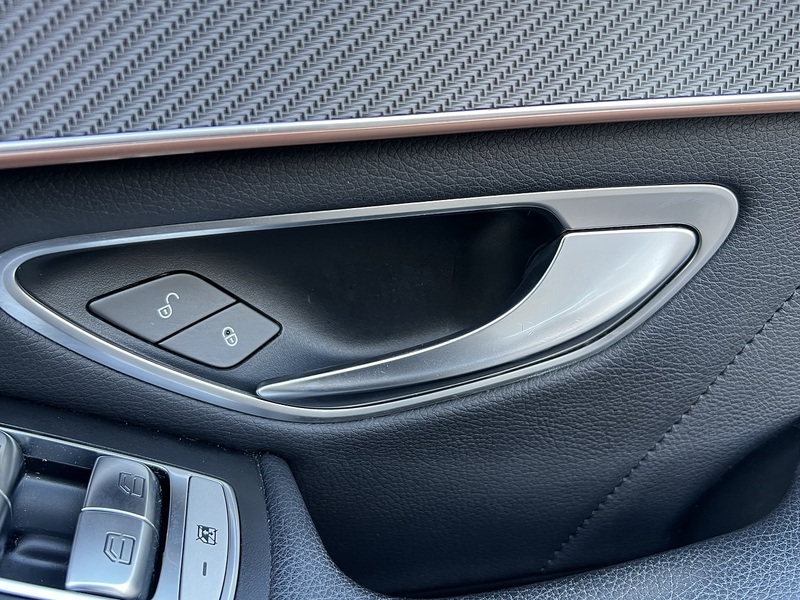 Mercedes-Benz EQC EQC 400 80kWh AMG Line SUV 5dr Electric Auto 4MATIC (408 ps) - U11146