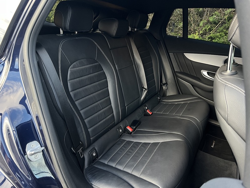 Mercedes-Benz EQC EQC 400 80kWh AMG Line SUV 5dr Electric Auto 4MATIC (408 ps) - U11146