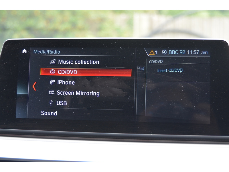BMW 5 Series 2.0 530e 9.2kWh SE Saloon 4dr Petrol Plug-in Hybrid Auto Euro 6 (s/s) (252 ps) | DASH - U11151