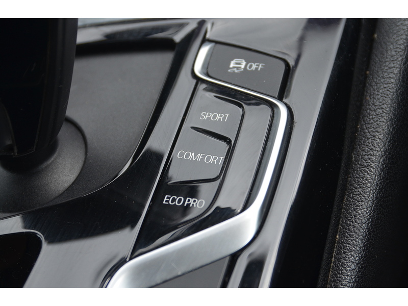 BMW 5 Series 2.0 530e 9.2kWh SE Saloon 4dr Petrol Plug-in Hybrid Auto Euro 6 (s/s) (252 ps) | DASH - U11151