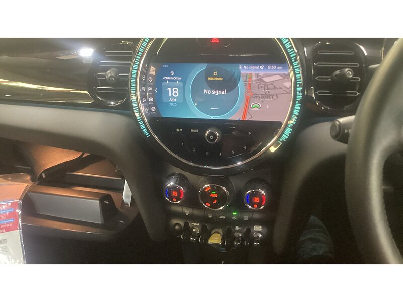 MINI Electric Hatch Cooper SE 32.6kWh Level 1 Hatchback 3dr Electric Auto (184 ps) - U11152