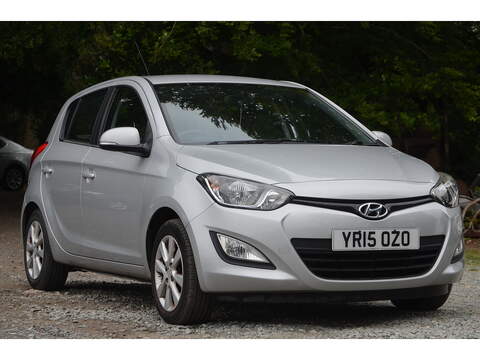 Hyundai i20 1.2 Premium SE Hatchback 5dr Petrol Manual Euro 5 (87 ps)