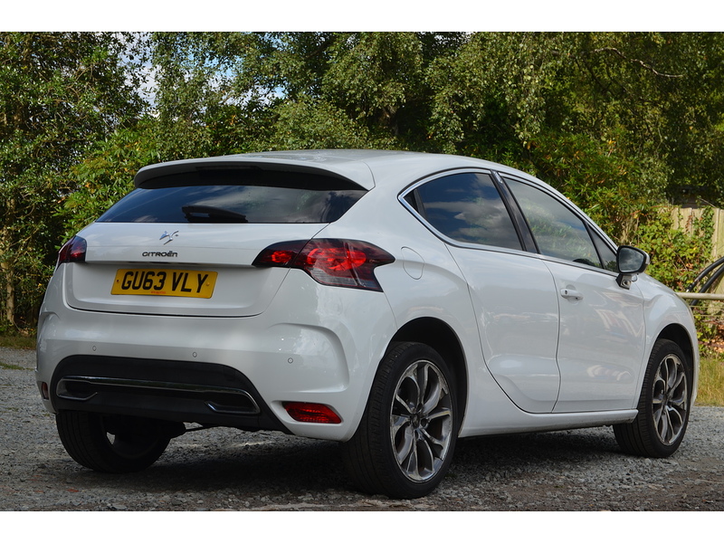 Citroen DS4 1.6 e-HDi Airdream DStyle Hatchback 5dr Diesel Manual Euro 5 (s/s) (115 ps) | - U11155