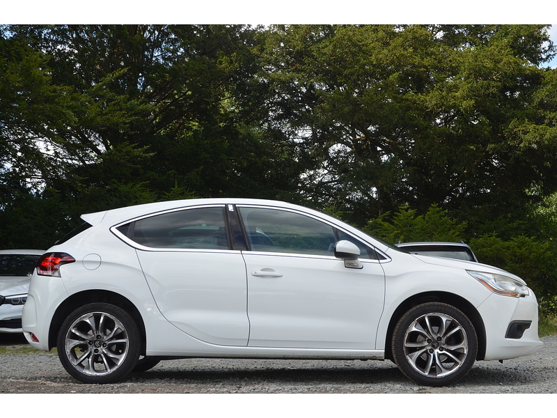 Citroen DS4 1.6 e-HDi Airdream DStyle Hatchback 5dr Diesel Manual Euro 5 (s/s) (115 ps) | - U11155
