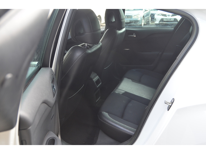 Citroen DS4 1.6 e-HDi Airdream DStyle Hatchback 5dr Diesel Manual Euro 5 (s/s) (115 ps) | - U11155