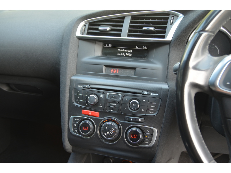 Citroen DS4 1.6 e-HDi Airdream DStyle Hatchback 5dr Diesel Manual Euro 5 (s/s) (115 ps) | - U11155