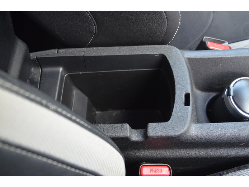 Citroen DS4 1.6 e-HDi Airdream DStyle Hatchback 5dr Diesel Manual Euro 5 (s/s) (115 ps) | - U11155