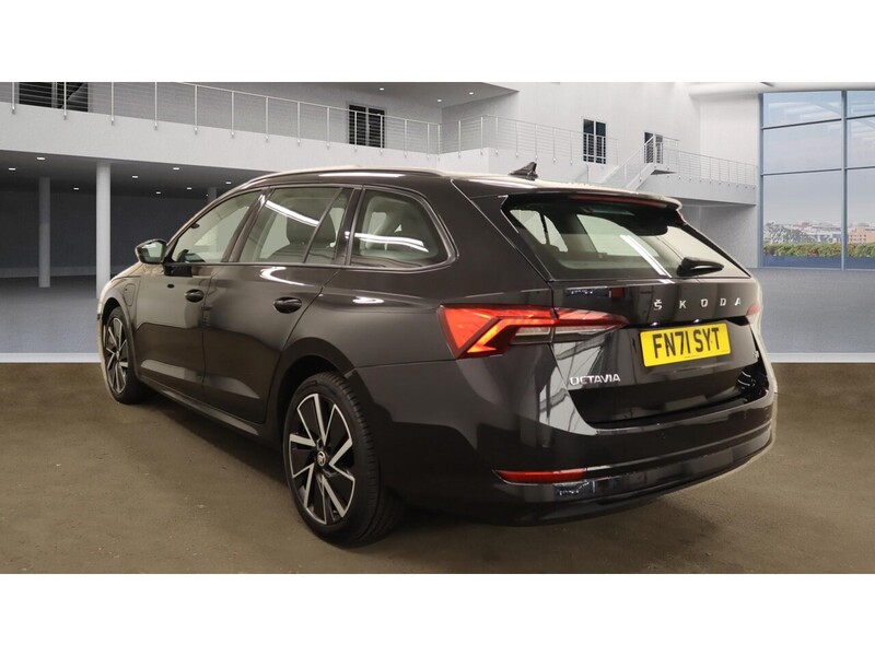 Skoda Octavia 1.4 TSI iV 13kWh SE Technology Estate 5dr Petrol Plug-in Hybrid DSG Euro 6 (s/s) (204 ps) - U11165