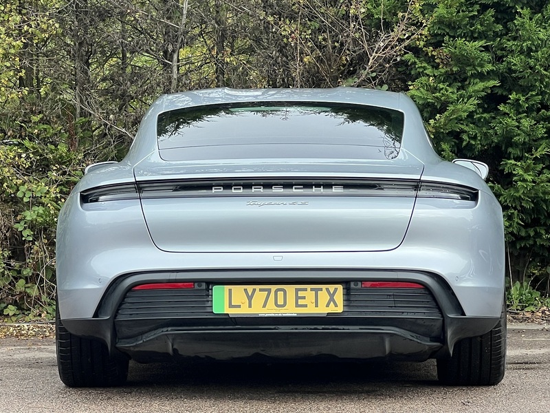 Porsche Taycan Performance Plus 93.4kWh 4S Saloon 4dr Electric Auto 4WD (571 ps) - U11167