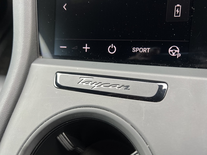 Porsche Taycan Performance Plus 93.4kWh 4S Saloon 4dr Electric Auto 4WD (571 ps) - U11167