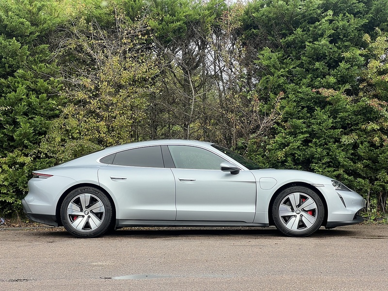 Porsche Taycan Performance Plus 93.4kWh 4S Saloon 4dr Electric Auto 4WD (571 ps) - U11167
