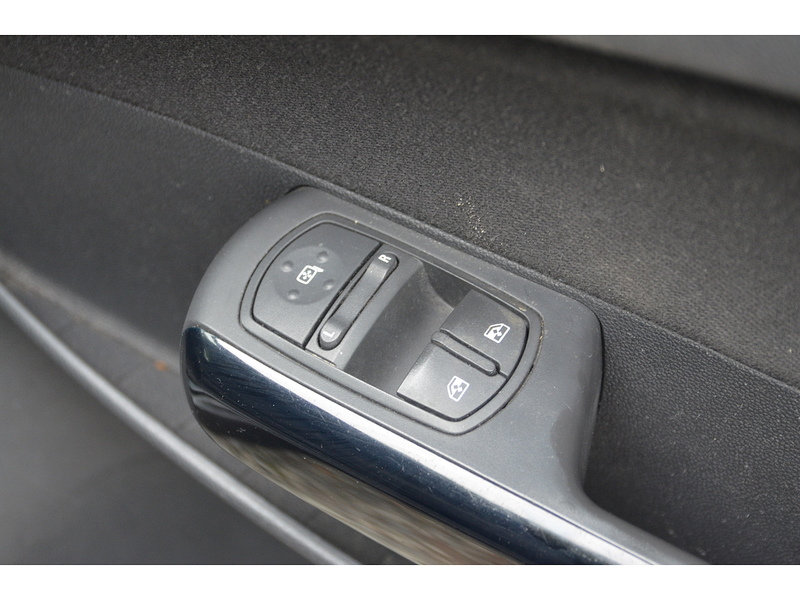Vauxhall Corsa 1.2 16V Limited Edition Hatchback 3dr Petrol Manual Euro 5 (85 ps) | MOT JUNE 2026|PRIVACY|CRUISE - U11168