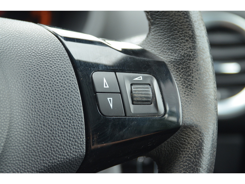 Vauxhall Corsa 1.2 16V Limited Edition Hatchback 3dr Petrol Manual Euro 5 (85 ps) | MOT JUNE 2026|PRIVACY|CRUISE - U11168