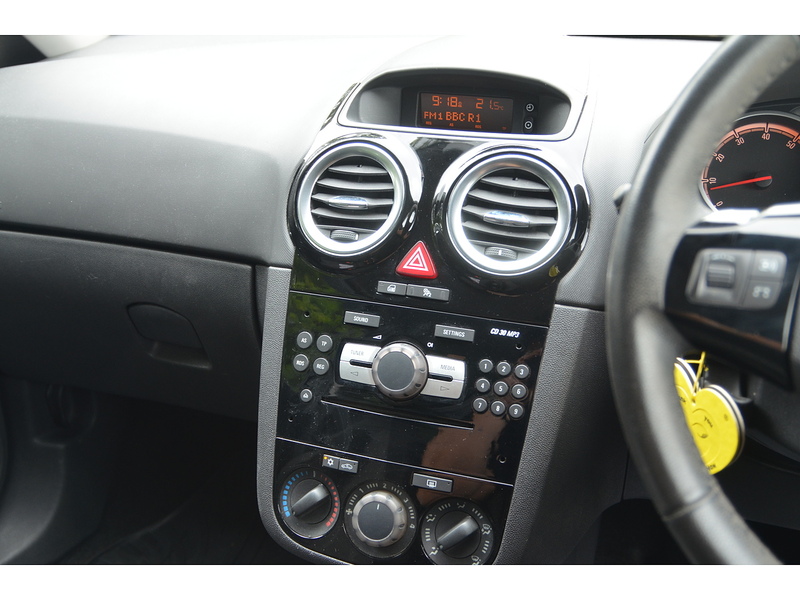 Vauxhall Corsa 1.2 16V Limited Edition Hatchback 3dr Petrol Manual Euro 5 (85 ps) | MOT JUNE 2026|PRIVACY|CRUISE - U11168