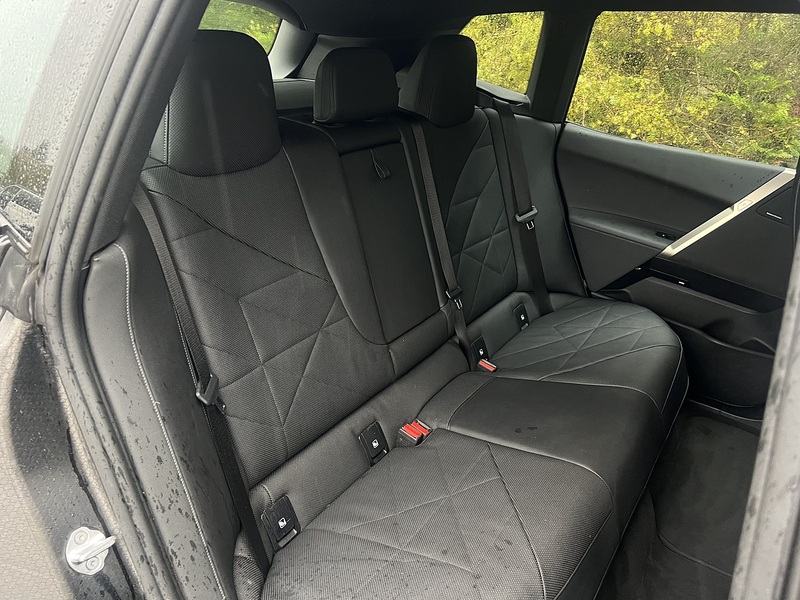 BMW iX 40 76.6kWh M Sport SUV 5dr Electric Auto xDrive (326 ps) - U11169