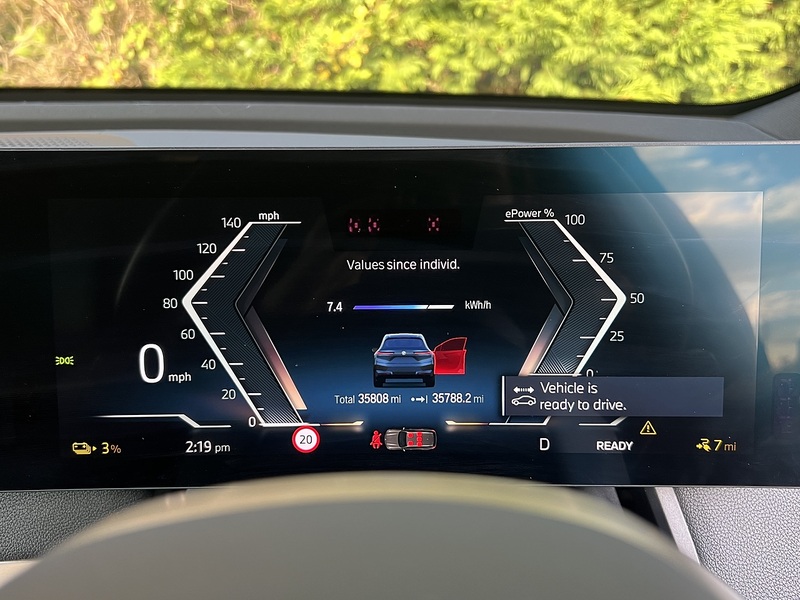 BMW iX 40 76.6kWh M Sport SUV 5dr Electric Auto xDrive (326 ps) - U11169