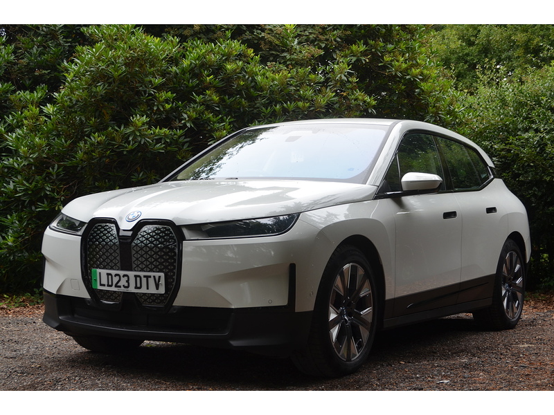 BMW iX 40 76.6kWh Sport SUV 5dr Electric Auto xDrive (11kW Charger) (326 ps) - U11170