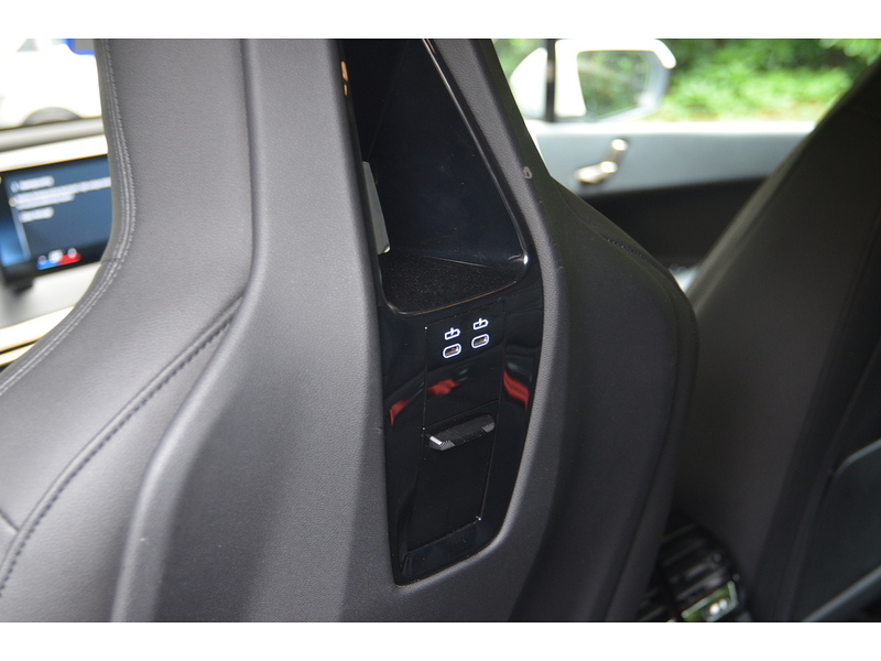 BMW iX 40 76.6kWh Sport SUV 5dr Electric Auto xDrive (11kW Charger) (326 ps) - U11170