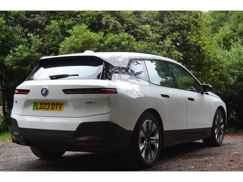 BMW iX 40 76.6kWh Sport SUV 5dr Electric Auto xDrive (11kW Charger) (326 ps) - U11170