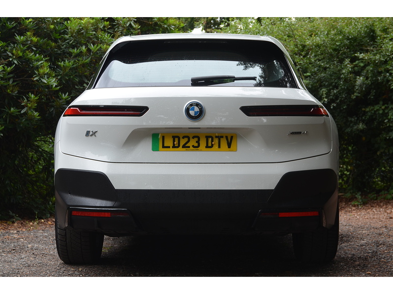 BMW iX 40 76.6kWh Sport SUV 5dr Electric Auto xDrive (11kW Charger) (326 ps) - U11170