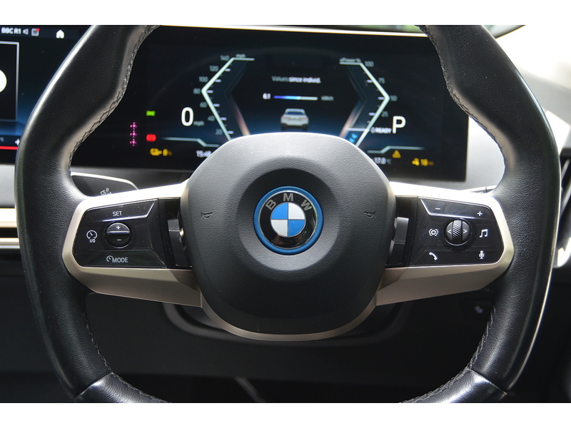 BMW iX 40 76.6kWh Sport SUV 5dr Electric Auto xDrive (11kW Charger) (326 ps) - U11170