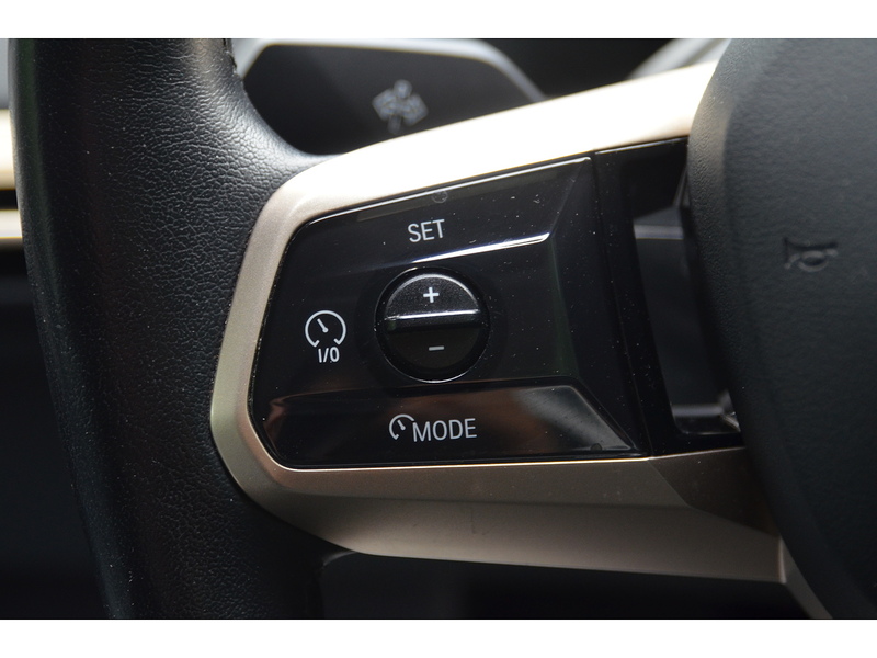 BMW iX 40 76.6kWh Sport SUV 5dr Electric Auto xDrive (11kW Charger) (326 ps) - U11170