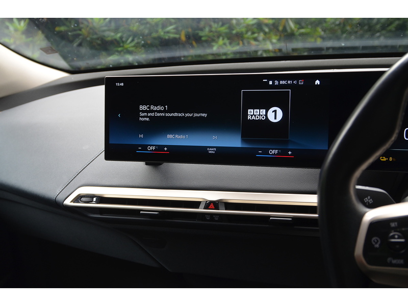 BMW iX 40 76.6kWh Sport SUV 5dr Electric Auto xDrive (11kW Charger) (326 ps) - U11170