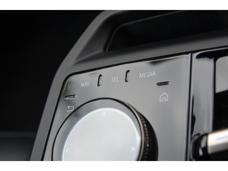 BMW iX 40 76.6kWh Sport SUV 5dr Electric Auto xDrive (11kW Charger) (326 ps) - U11170