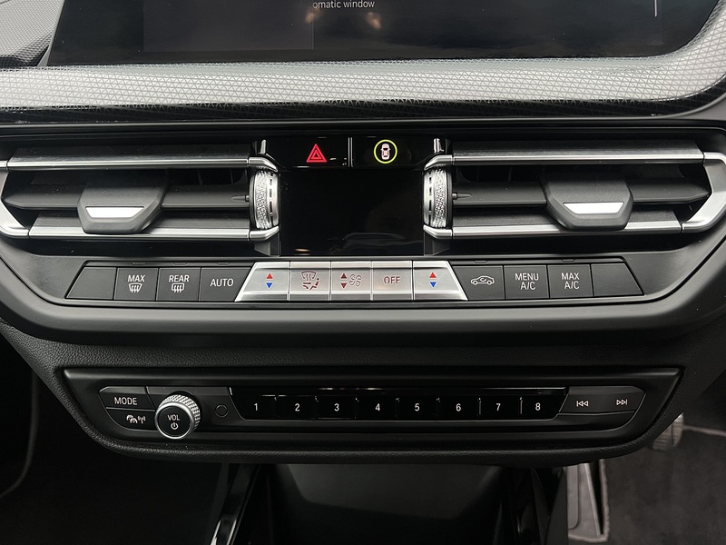 BMW 2 Series Gran Coupe 1.5 218i Sport (LCP) Saloon 4dr Petrol Manual Euro 6 (s/s) (136 ps) - U11171