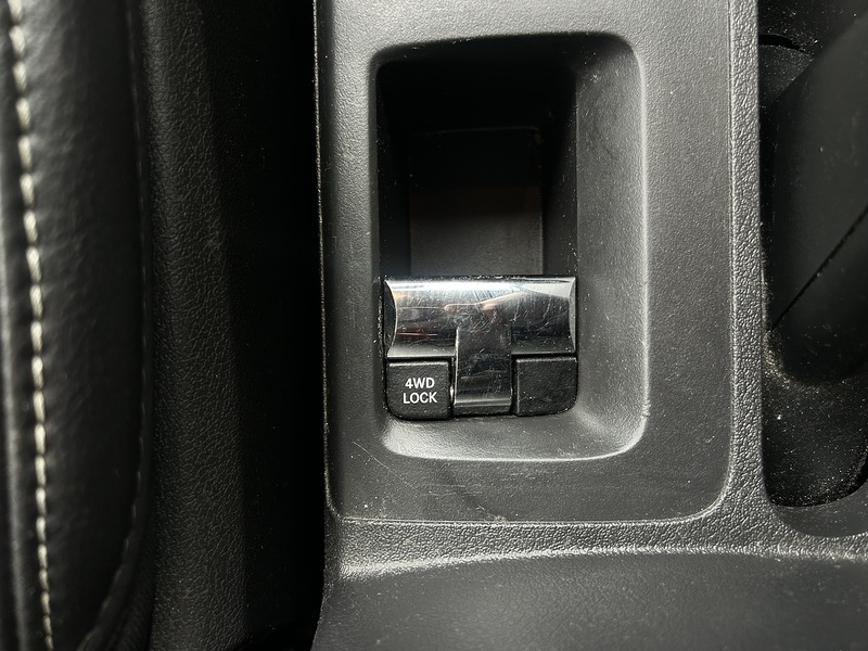 Jeep Compass 2.4 Limited SUV 5dr Petrol Auto 4WD Euro 5 (168 bhp) | H/SEATS|R/CAM|SPOTIFY|CRUISE - U11176