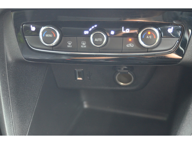 Vauxhall Corsa Electric 50kWh Elite Nav Hatchback 5dr Electric Auto (7.4Kw Charger) (136 ps) | COLD PACK|P/SENSORS|1 OWNER - U11182