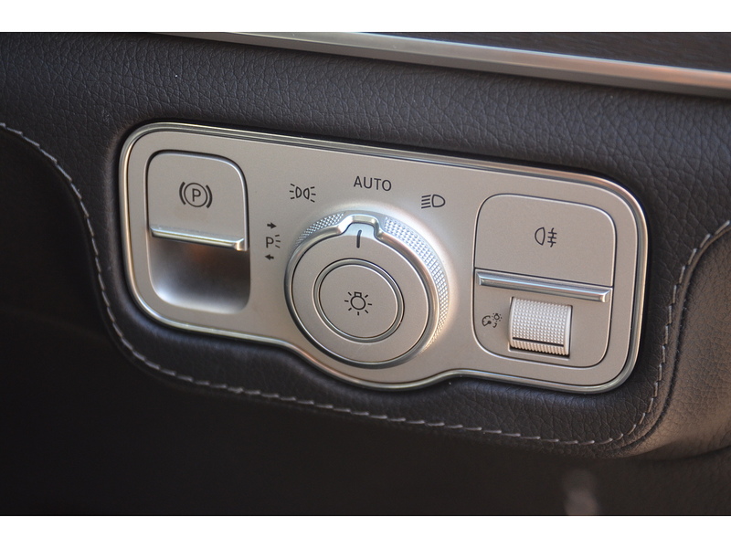 Mercedes-Benz GLE 2.9 GLE400d AMG Line (Premium) SUV 5dr Diesel G-Tronic 4MATIC Euro 6 (s/s) (7 Seat) (330 ps) | 7 - U11189