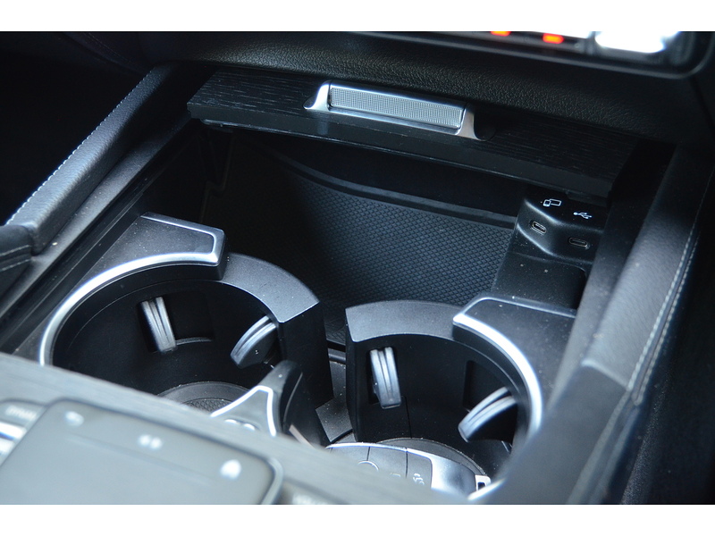 Mercedes-Benz GLE 2.9 GLE400d AMG Line (Premium) SUV 5dr Diesel G-Tronic 4MATIC Euro 6 (s/s) (7 Seat) (330 ps) | 7 - U11189