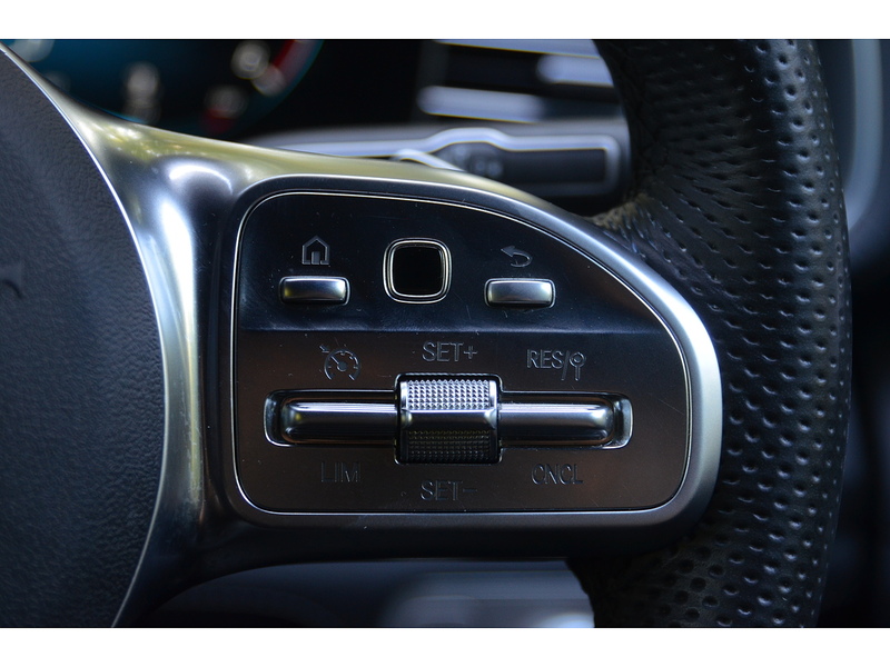 Mercedes-Benz GLE 2.9 GLE400d AMG Line (Premium) SUV 5dr Diesel G-Tronic 4MATIC Euro 6 (s/s) (7 Seat) (330 ps) | 7 - U11189