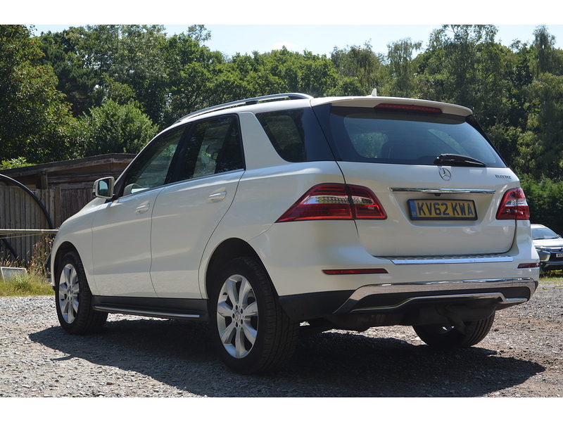 Mercedes-Benz M Class 2.1 ML250 BlueTEC Special Edition SUV 5dr Diesel G-Tronic 4WD Euro 6 (s/s) (204 ps) | TOW - U11190