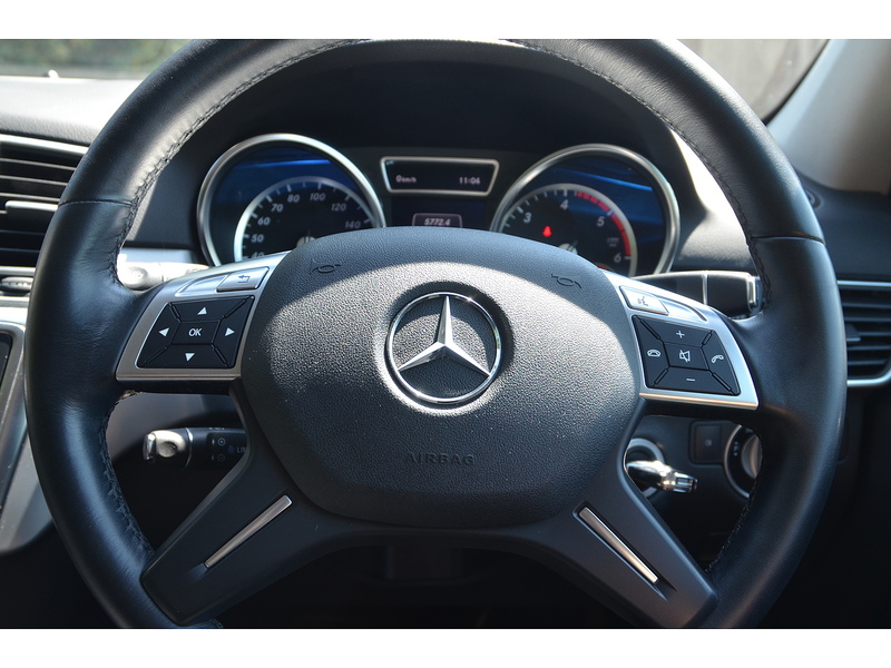 Mercedes-Benz M Class 2.1 ML250 BlueTEC Special Edition SUV 5dr Diesel G-Tronic 4WD Euro 6 (s/s) (204 ps) | TOW - U11190