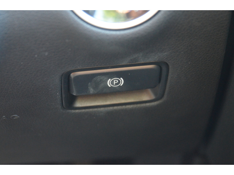 Mercedes-Benz M Class 2.1 ML250 BlueTEC Special Edition SUV 5dr Diesel G-Tronic 4WD Euro 6 (s/s) (204 ps) | TOW - U11190