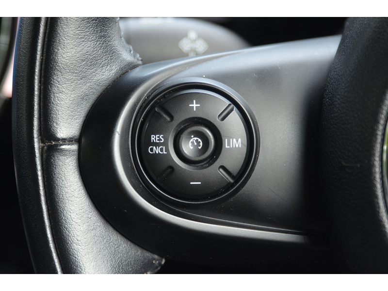 MINI Convertible 1.5 Cooper Convertible 2dr Petrol Steptronic Euro 6 (s/s) (136 ps) | CHILI PACK|R/CAM|APPLE|NAV - U11191