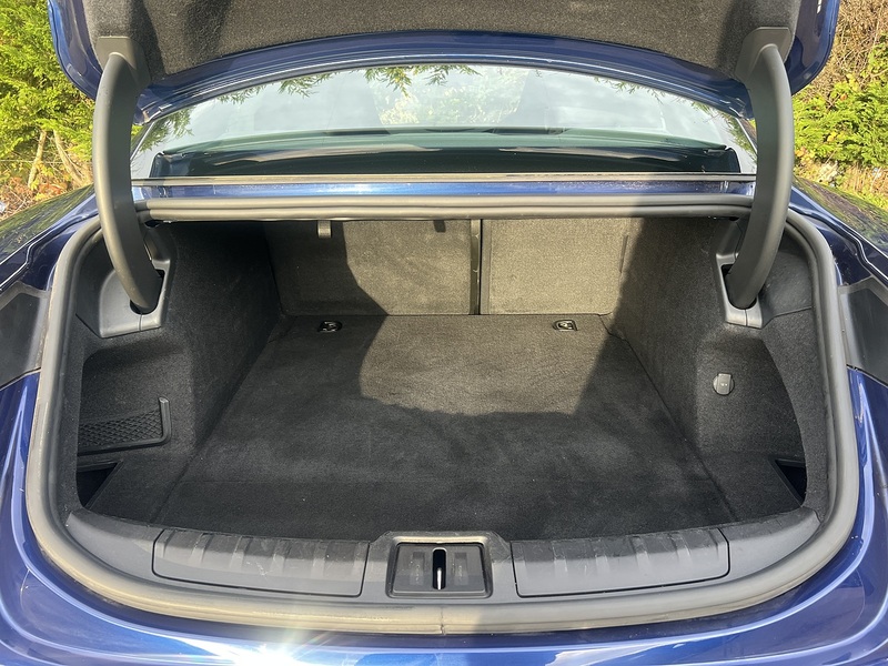 Porsche Taycan Performance 79.2kWh Saloon 4dr Electric Auto RWD (11kW Charger) (408 ps) | P/ASSIST|H/SEATS|1 - U11193