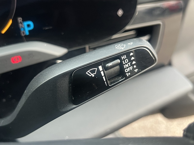 Porsche Taycan Performance 79.2kWh Saloon 4dr Electric Auto RWD (11kW Charger) (408 ps) | P/ASSIST|H/SEATS|1 - U11193