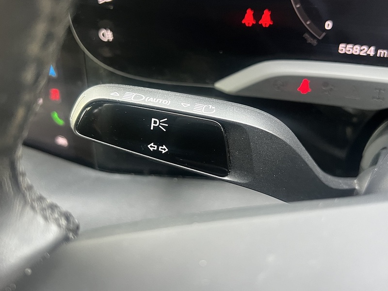 Porsche Taycan Performance 79.2kWh Saloon 4dr Electric Auto RWD (11kW Charger) (408 ps) | P/ASSIST|H/SEATS|1 - U11193