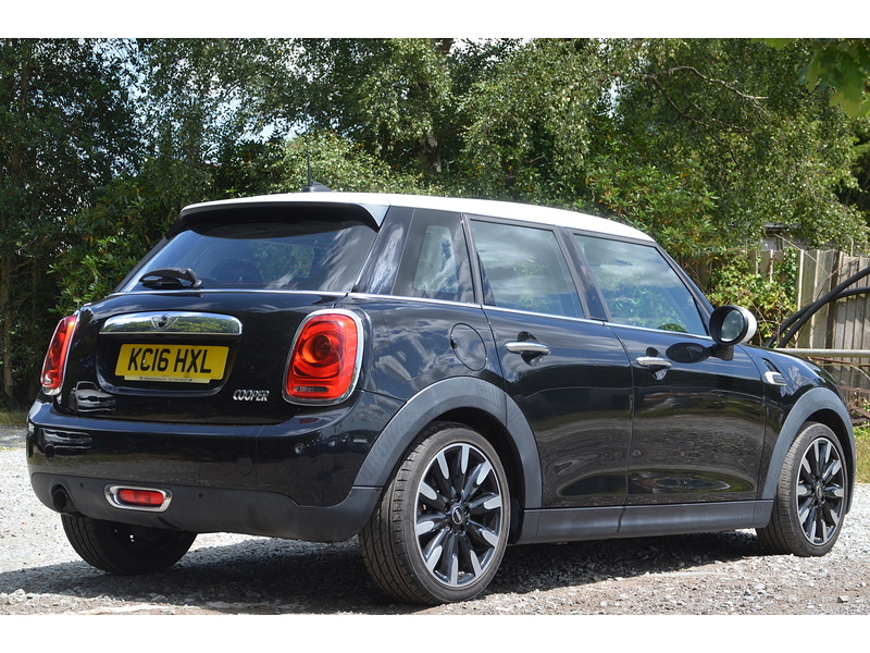 MINI Hatch 1.5 Cooper Hatchback 5dr Petrol Manual Euro 6 (s/s) (136 ps) | PAN ROOF|H/SEATS|P/SENSORS|NAV - U11195