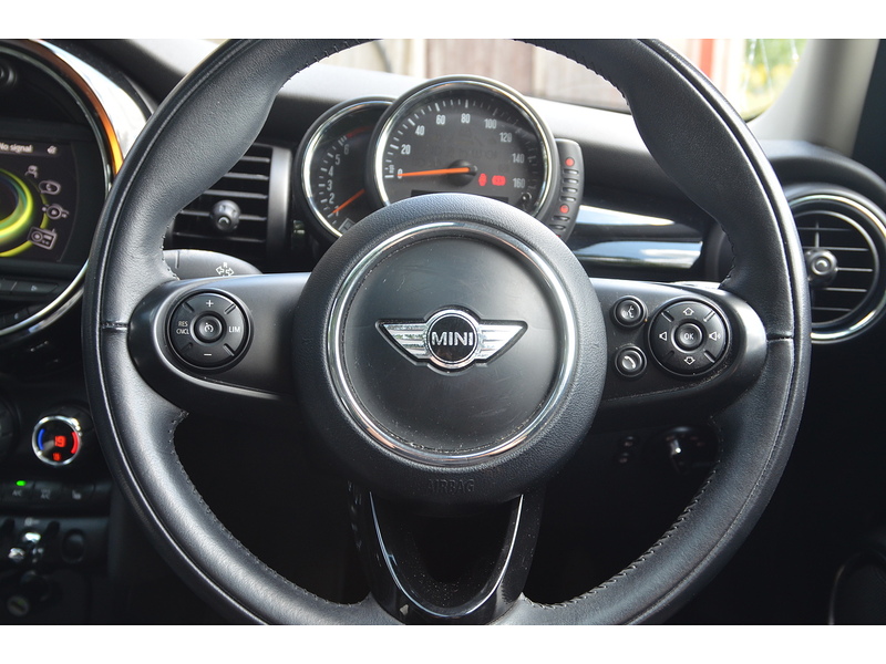 MINI Hatch 1.5 Cooper Hatchback 5dr Petrol Manual Euro 6 (s/s) (136 ps) | PAN ROOF|H/SEATS|P/SENSORS|NAV - U11195