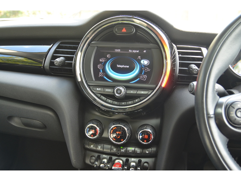 MINI Hatch 1.5 Cooper Hatchback 5dr Petrol Manual Euro 6 (s/s) (136 ps) | PAN ROOF|H/SEATS|P/SENSORS|NAV - U11195