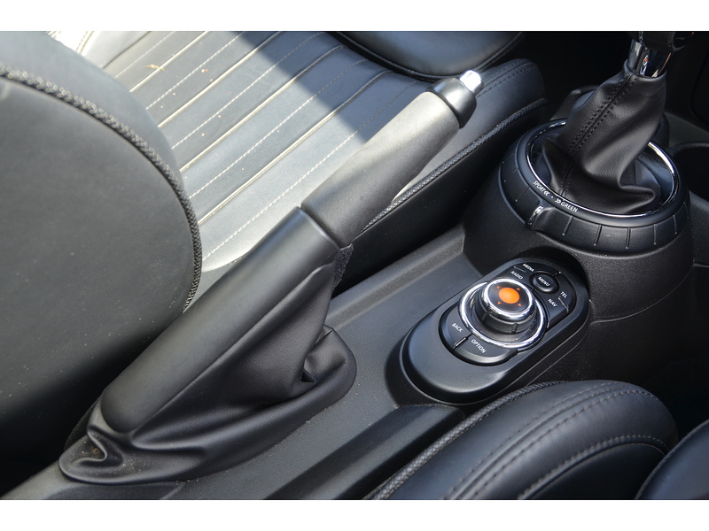 MINI Hatch 1.5 Cooper Hatchback 5dr Petrol Manual Euro 6 (s/s) (136 ps) | PAN ROOF|H/SEATS|P/SENSORS|NAV - U11195