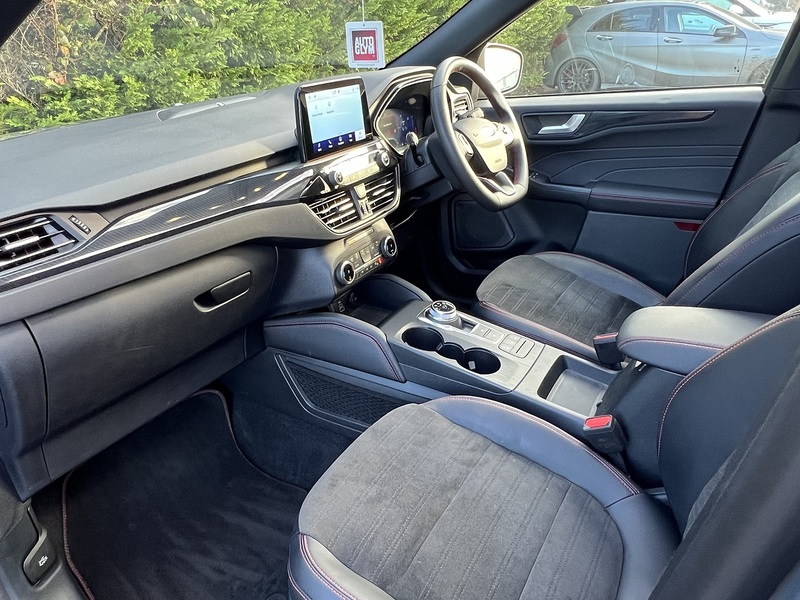 Ford Kuga 2.5 EcoBoost Duratec 14.4kWh ST-Line X SUV 5dr Petrol Plug-in Hybrid CVT Euro 6 (s/s) (225 ps) | PAN - U11196